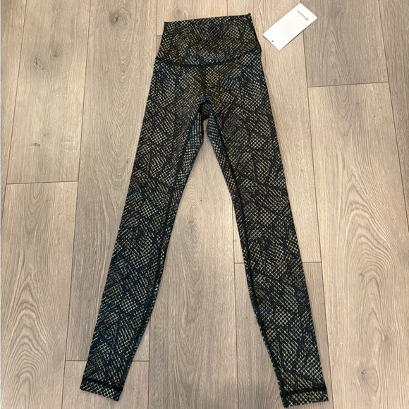 NWT Lululemon Wunder Under High-Rise Tight 28" *Luxtreme size 2 Reptile Green - Picture 4 of 8